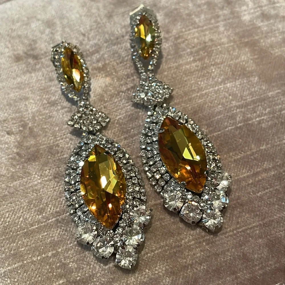 Yellow & White Austrian Crystal Earrings 3” long NWOTS - Picture 2 of 7
